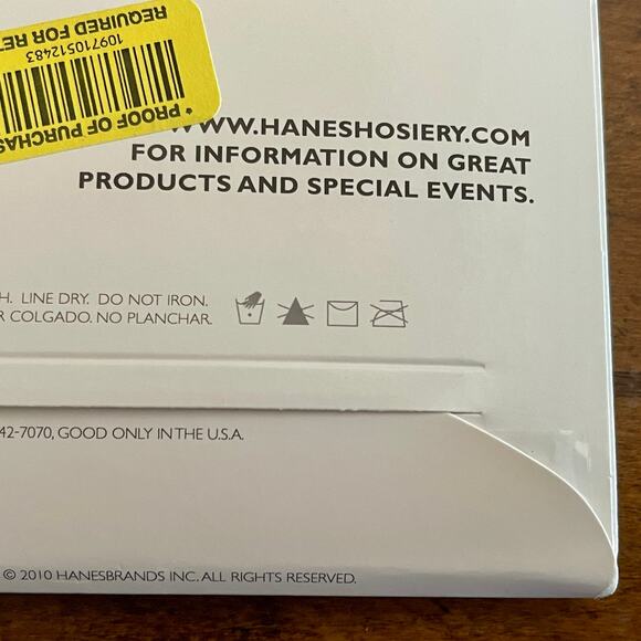Hanes Silk Reflections Pantyhose Silky Sheer Size: AB, Color:  Brown C-8 - Picture 10 of 11